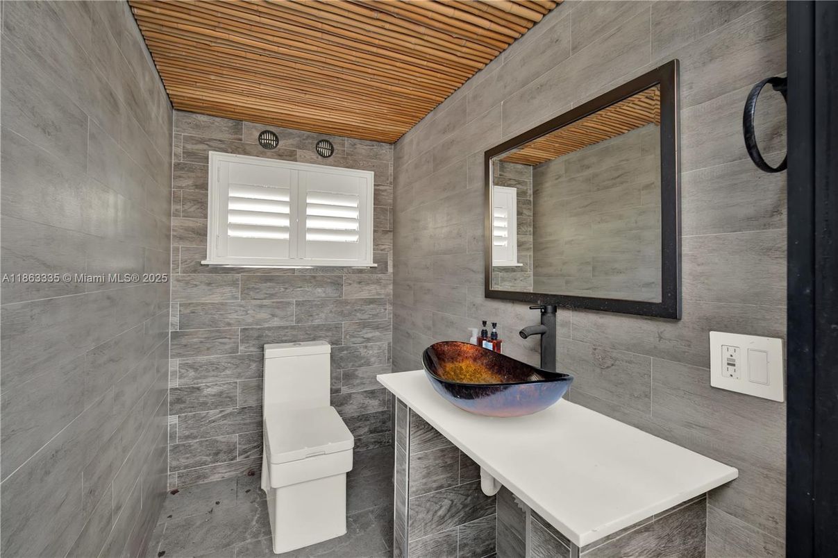Bathroom, Interior, Wooden Ceilings