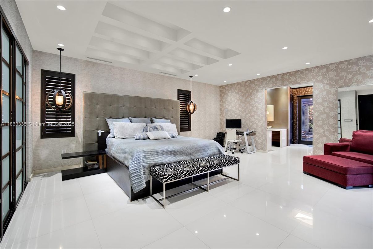 Bedroom, Interior, Pendant Lights, Recessed Lighting