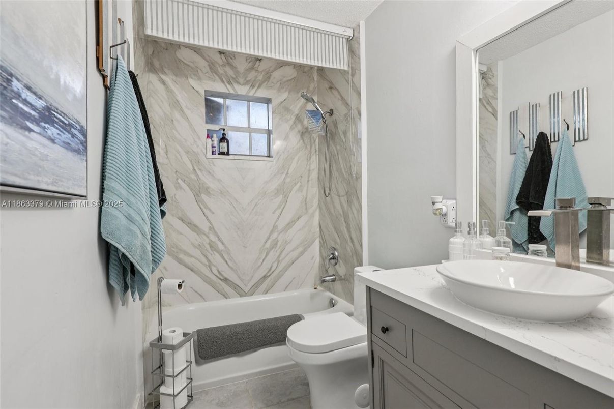 Bathroom, Interior, Marble Walls