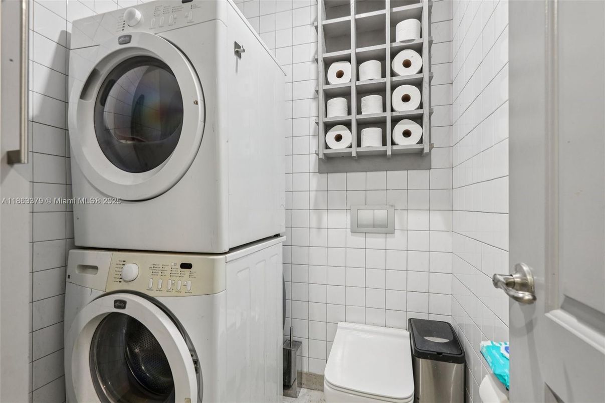 Bathroom, Interior, Utility Closets, Washer