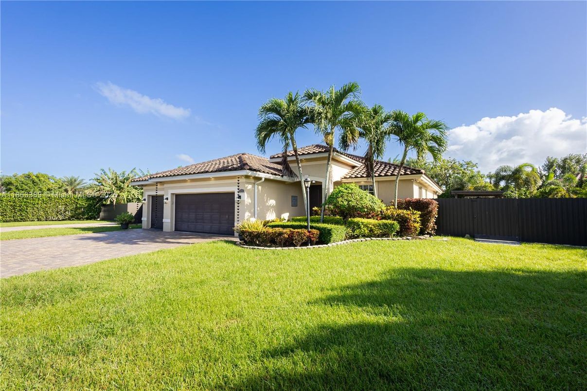Attached, Backyard, Exterior, Facade, Mediterranean