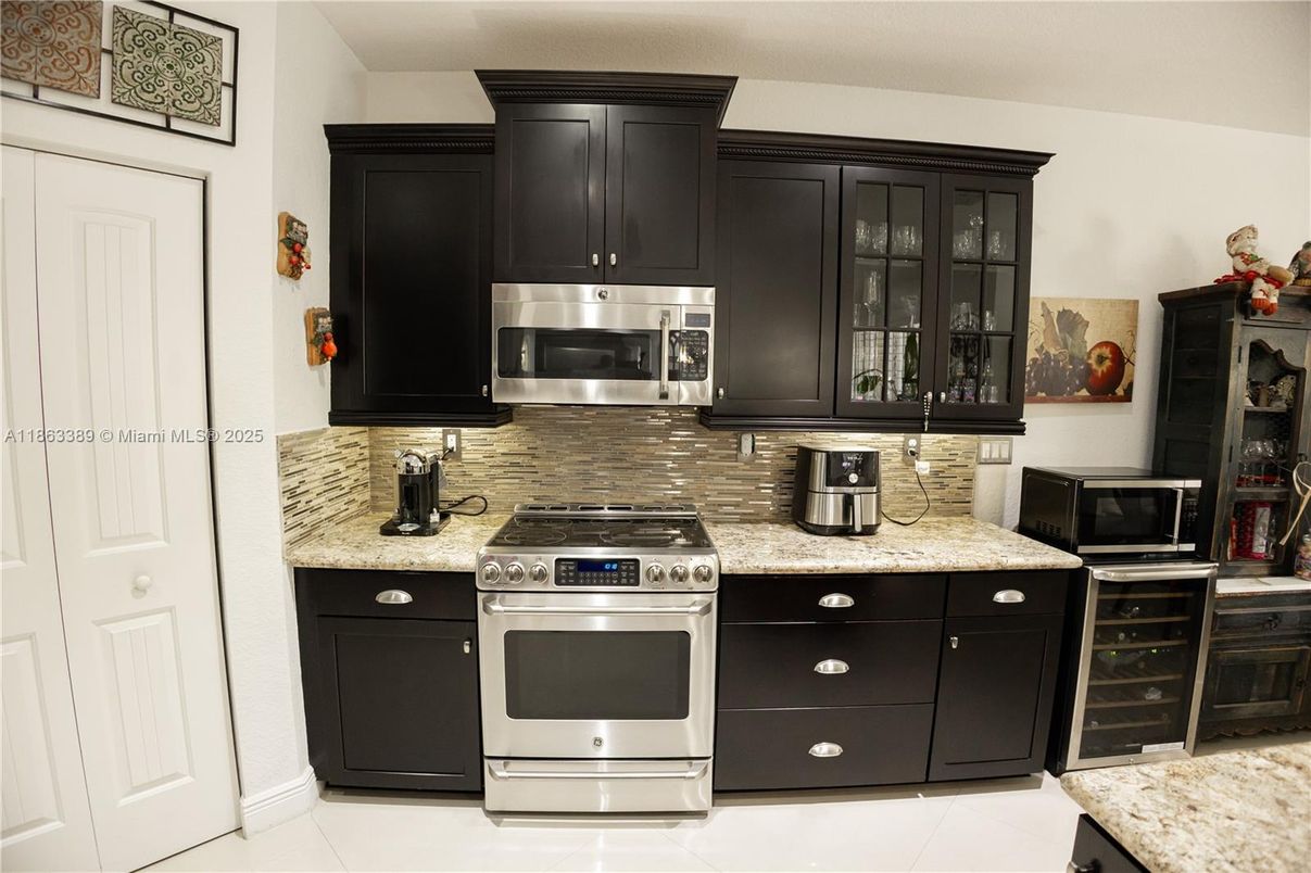 Interior, Kitchen, Stainless Steel Appliances