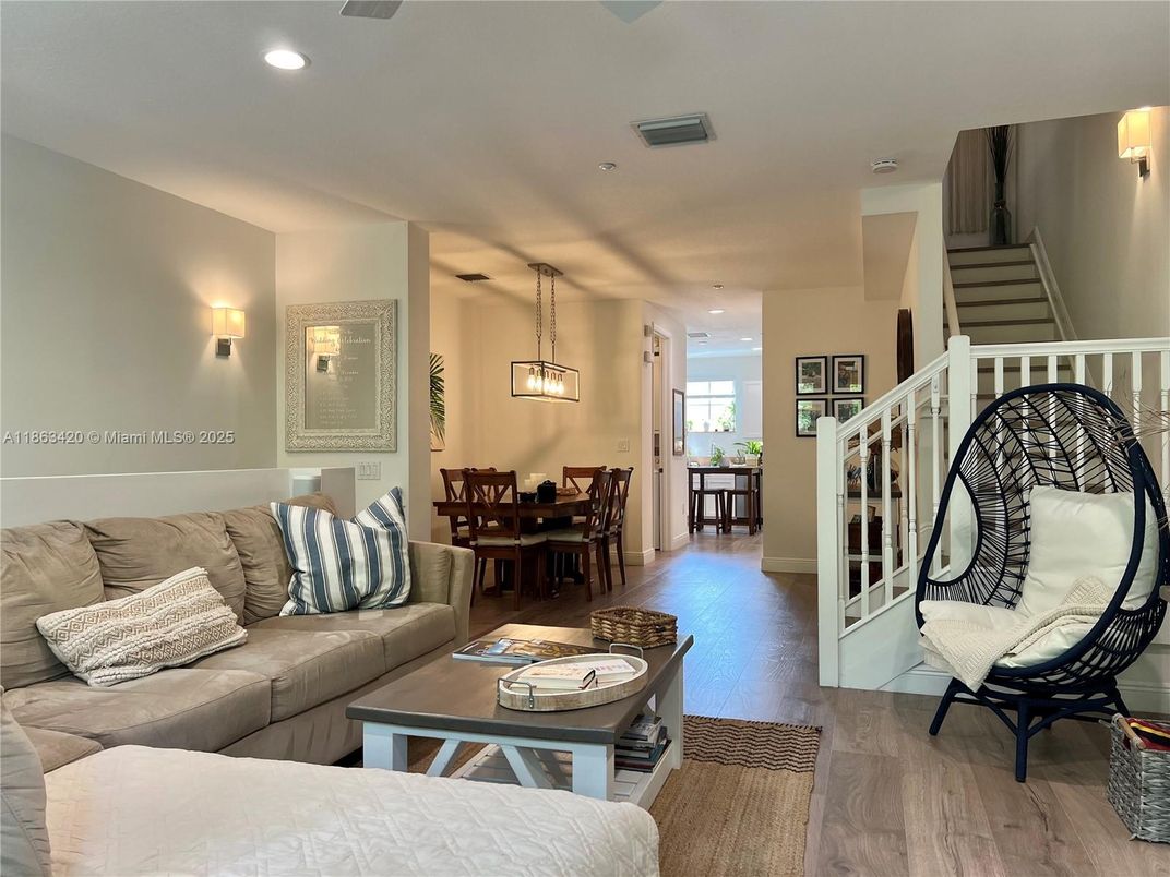 Dining room, Interior, Living room, Pendant Lights, Recessed Lighting, Wood Texture Flooring