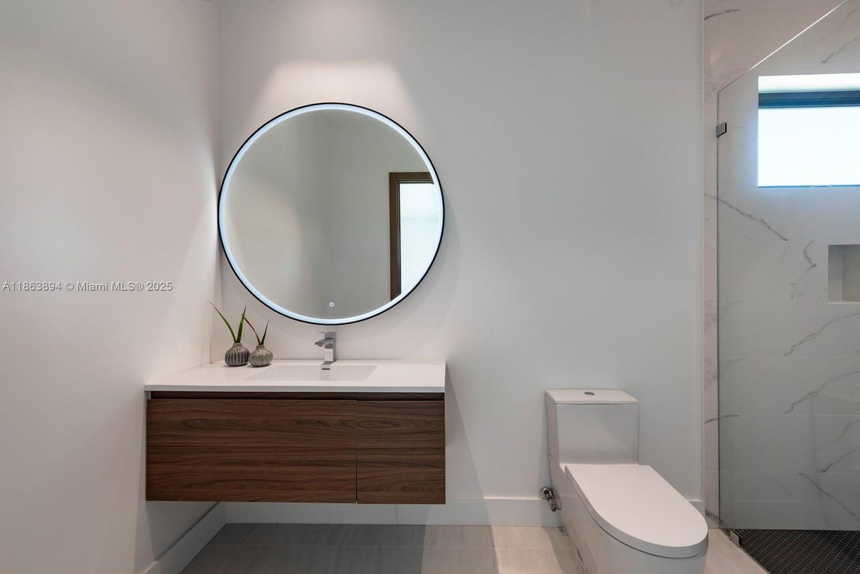 Bathroom, Interior, Marble Walls