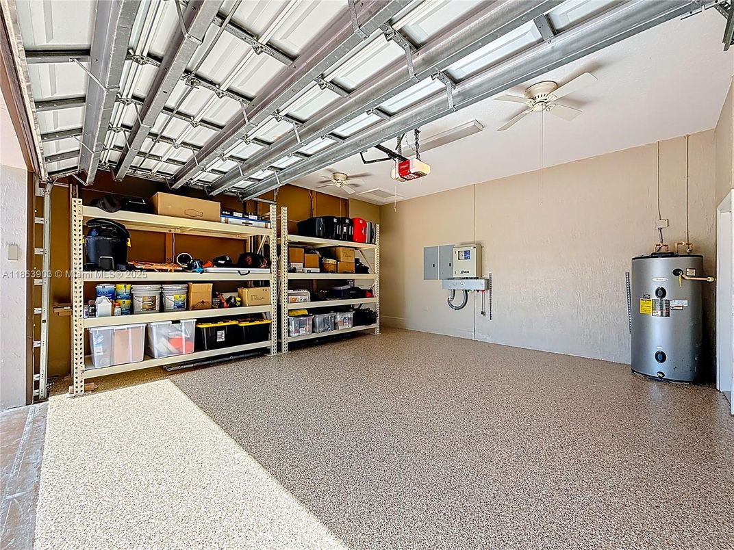 Garage, Interior