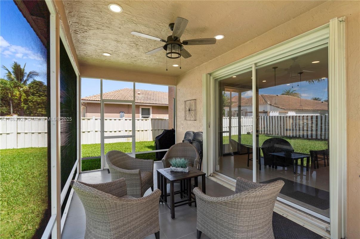 Interior, Recessed Lighting, Sun Room