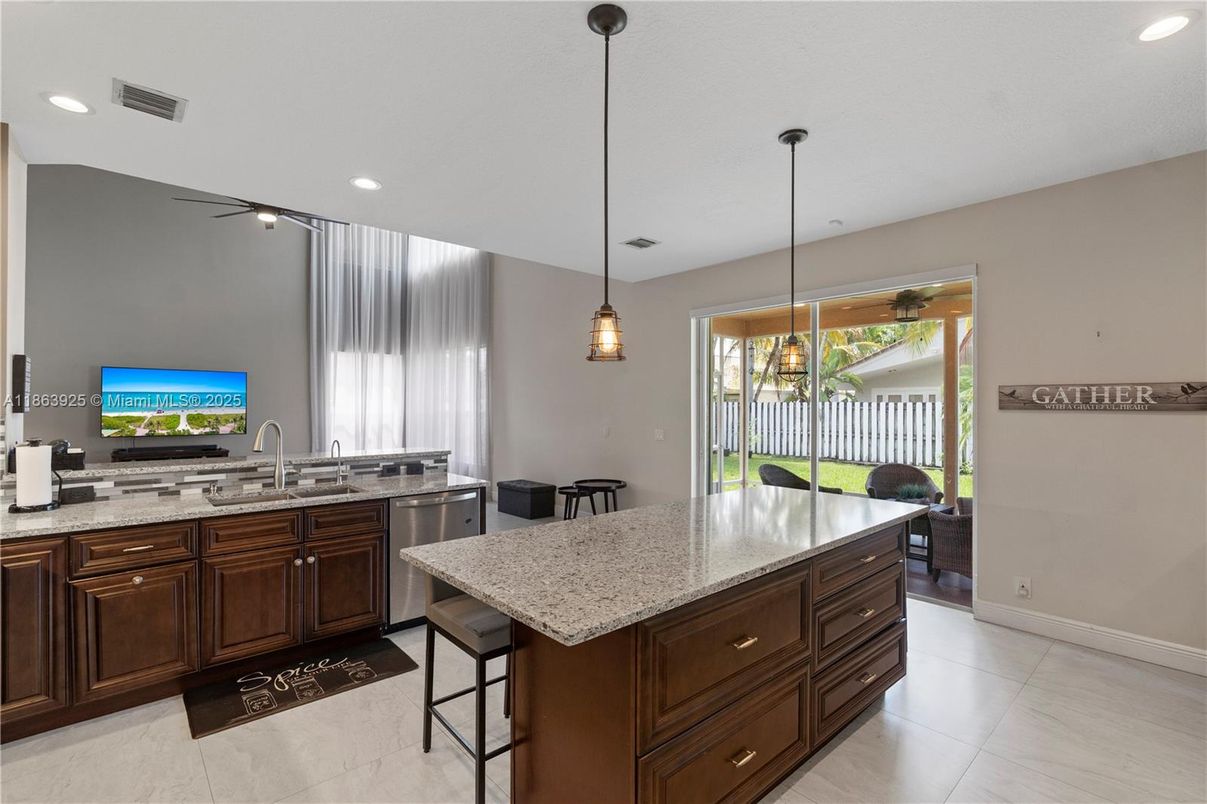 Interior, Kitchen, Pendant Lights, Recessed Lighting