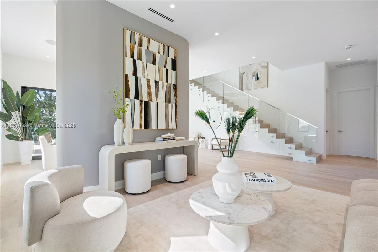 Interior, Recessed Lighting, Wood Texture Flooring