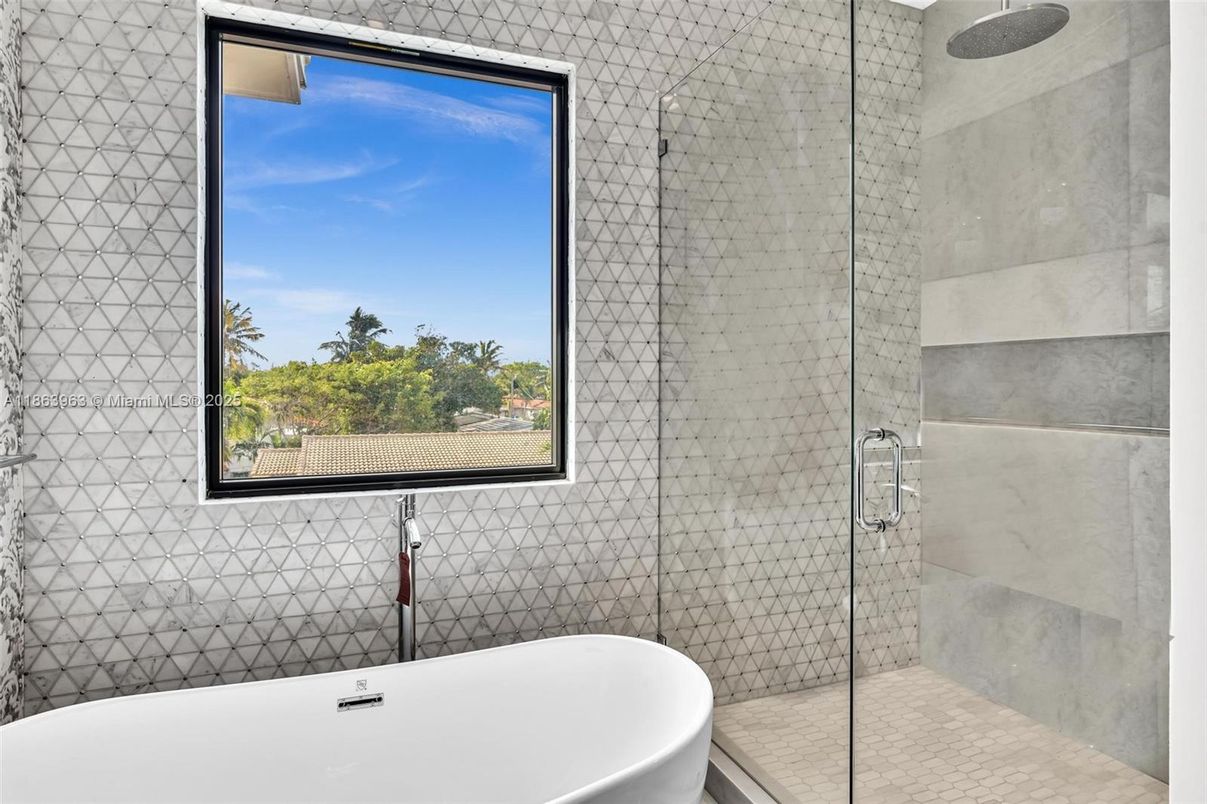Bathroom, Free Standing Baths, Glass Shower, Interior
