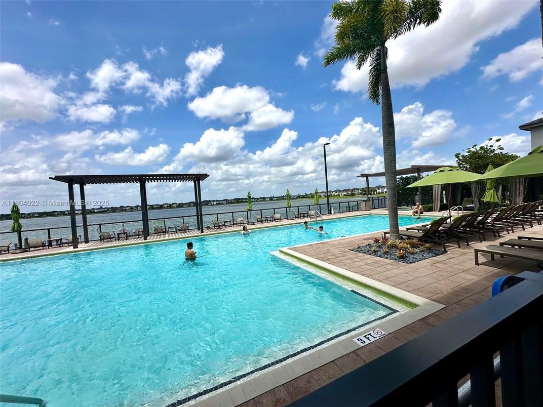 Exterior, Pool, Water