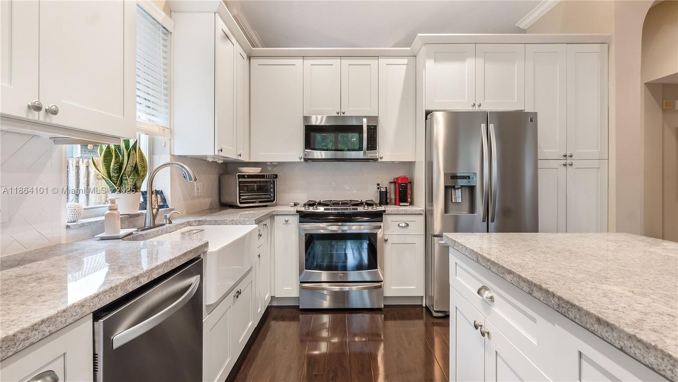 Interior, Kitchen, Stainless Steel Appliances, Wood Texture Flooring