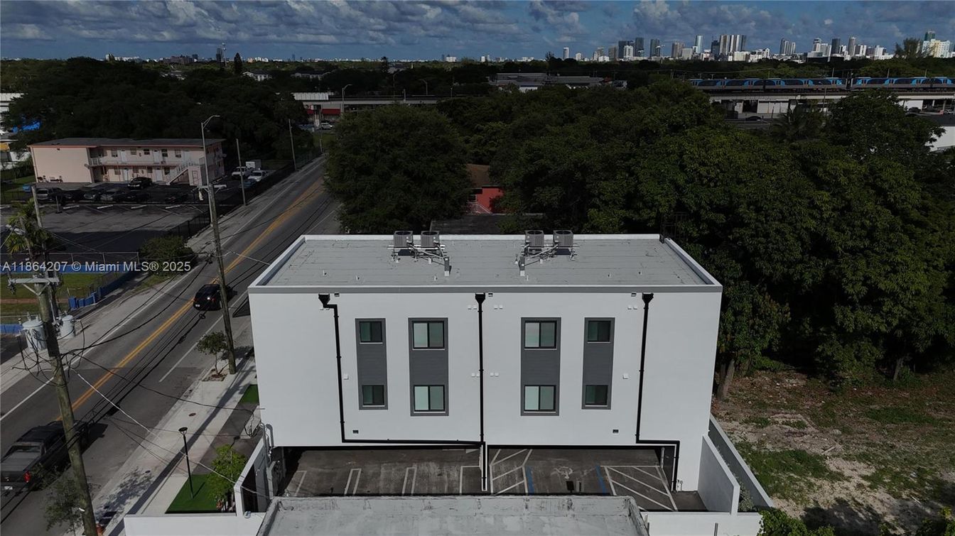 Exterior, Drone