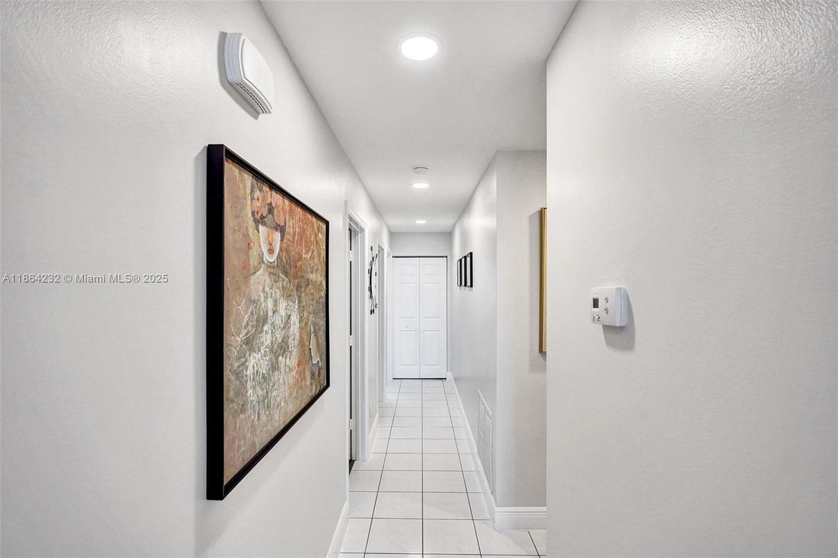 Interior, Recessed Lighting
