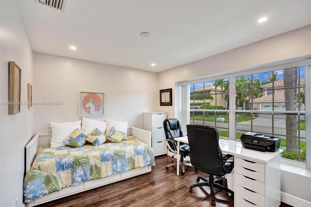 Home Office, Interior, Recessed Lighting, Wood Texture Flooring