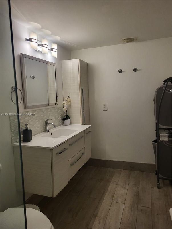 Bathroom, Interior, Wood Texture Flooring