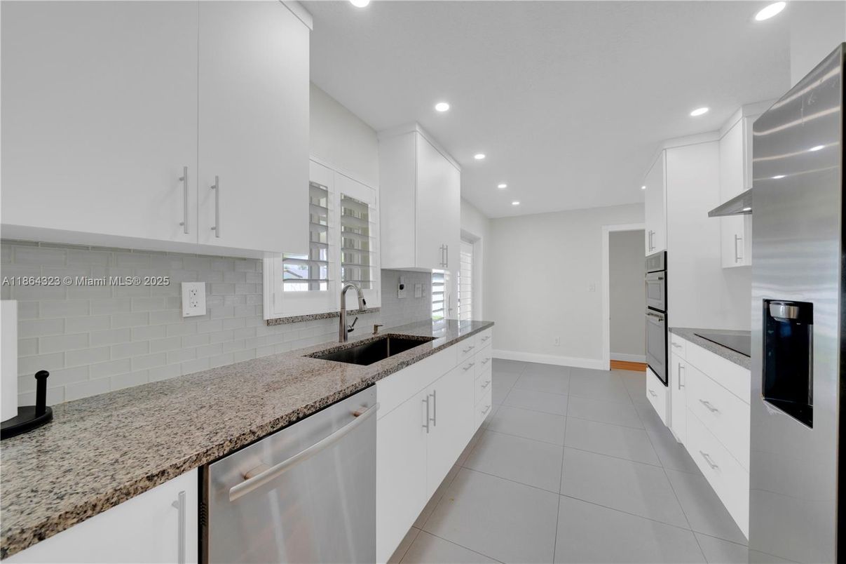 Interior, Kitchen, Recessed Lighting
