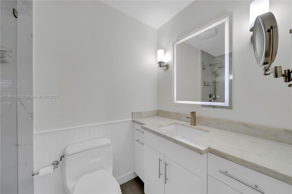 Bathroom, Interior, Marble Walls