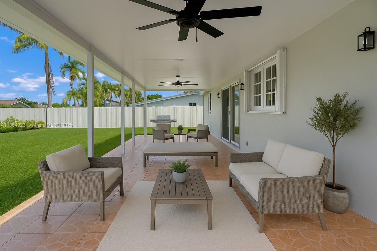 Exterior, Interior, Sun Room