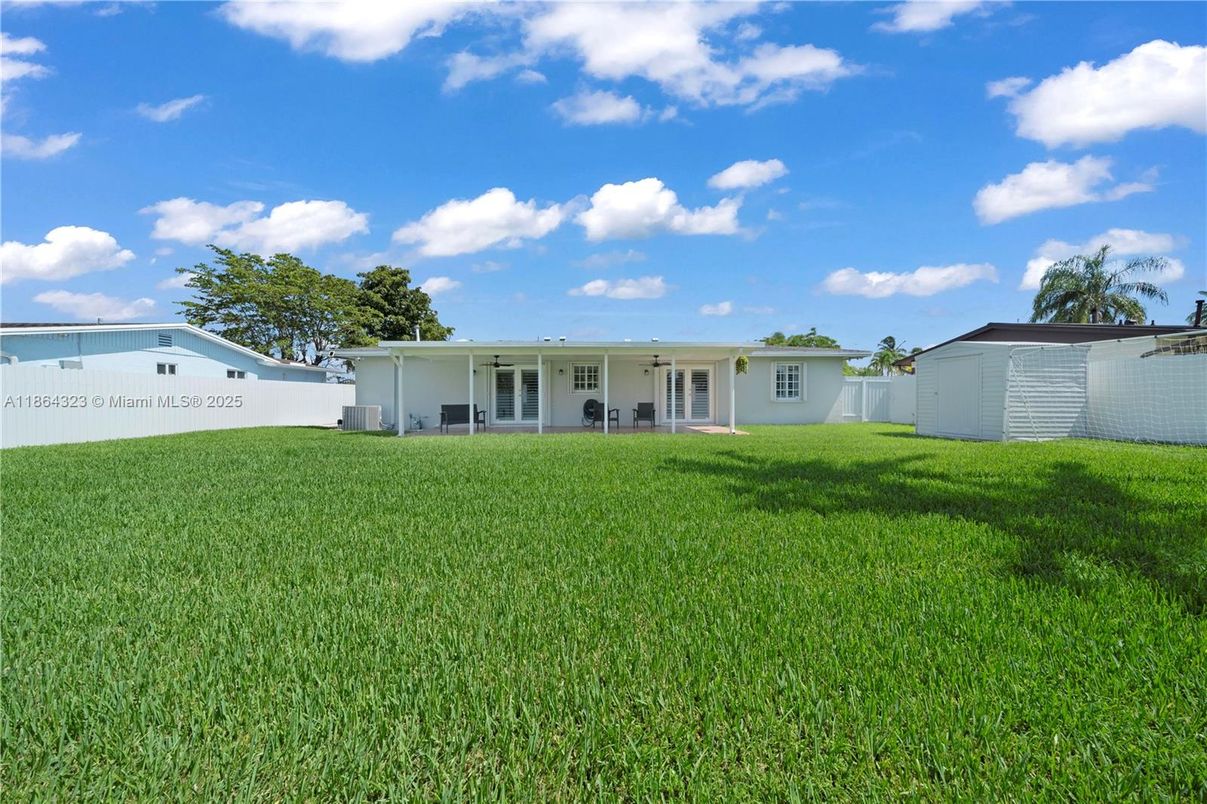 Backyard, Exterior