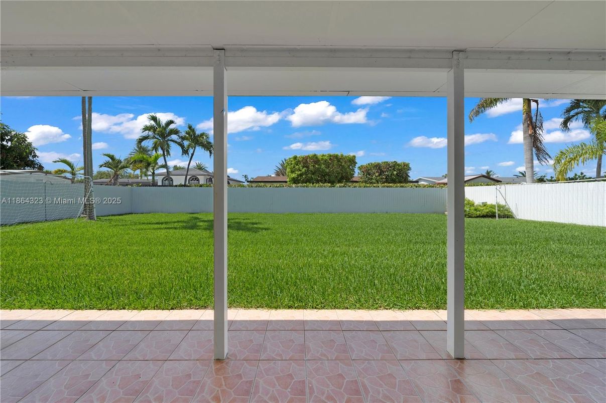 Backyard, Exterior