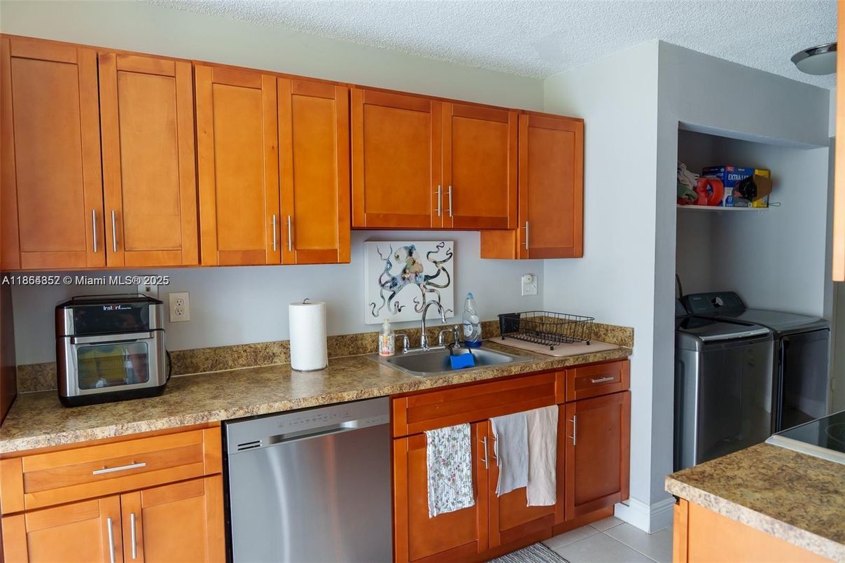 Interior, Kitchen, Washer
