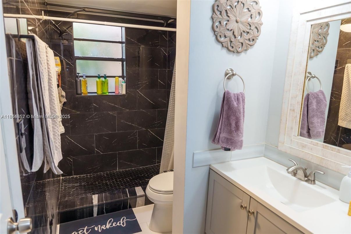 Bathroom, Interior, Marble Walls