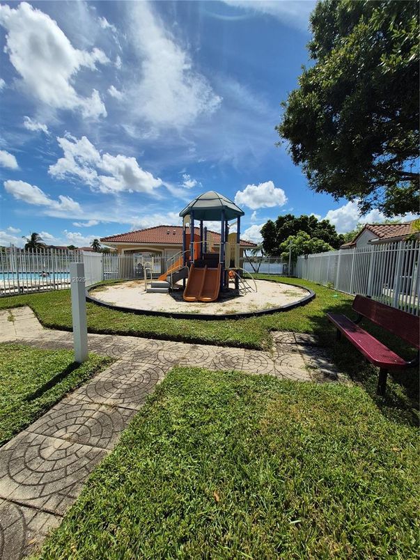 Backyard, Exterior, Playground