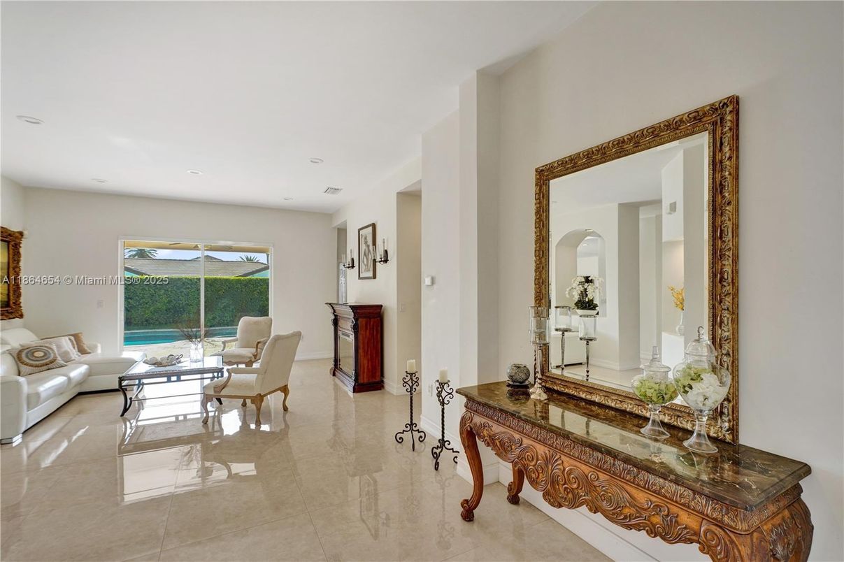 Interior, Living room, Recessed Lighting, Water
