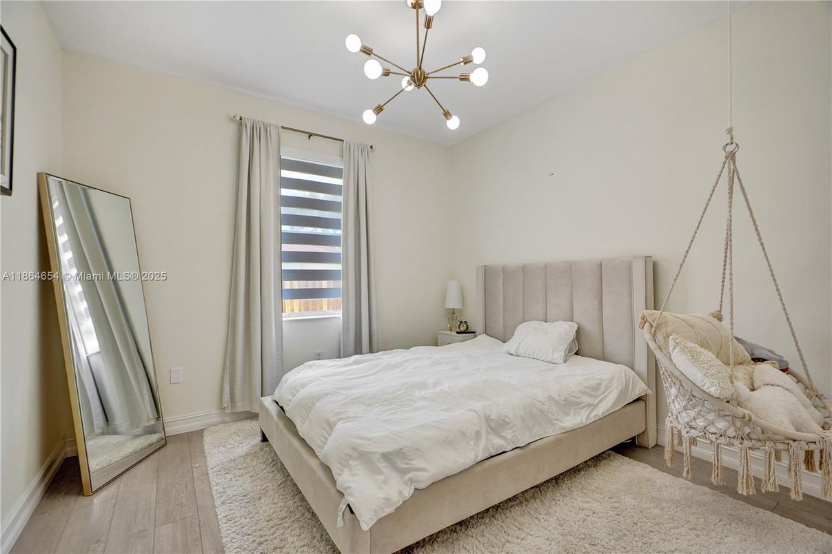 Bedroom, Interior, Pendant Lights, Wood Texture Flooring