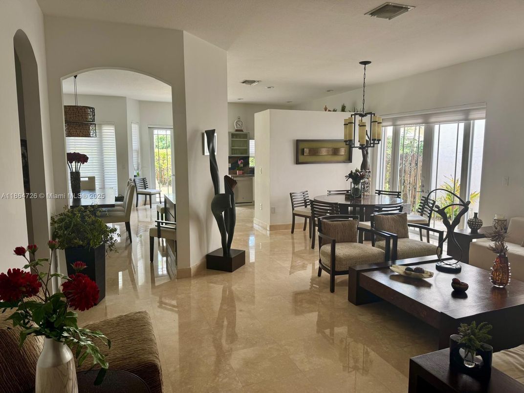 Dining room, Interior, Living room, Pendant Lights, Recessed Lighting