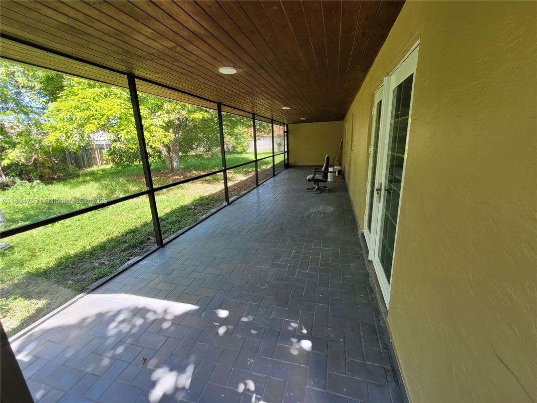 Interior, Recessed Lighting, Sun Room, Wooden Ceilings