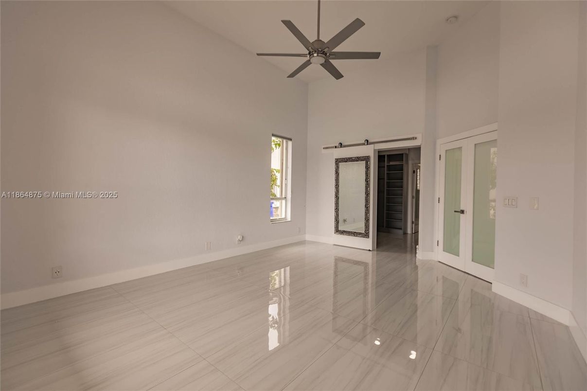 Empty room, Interior, Marble