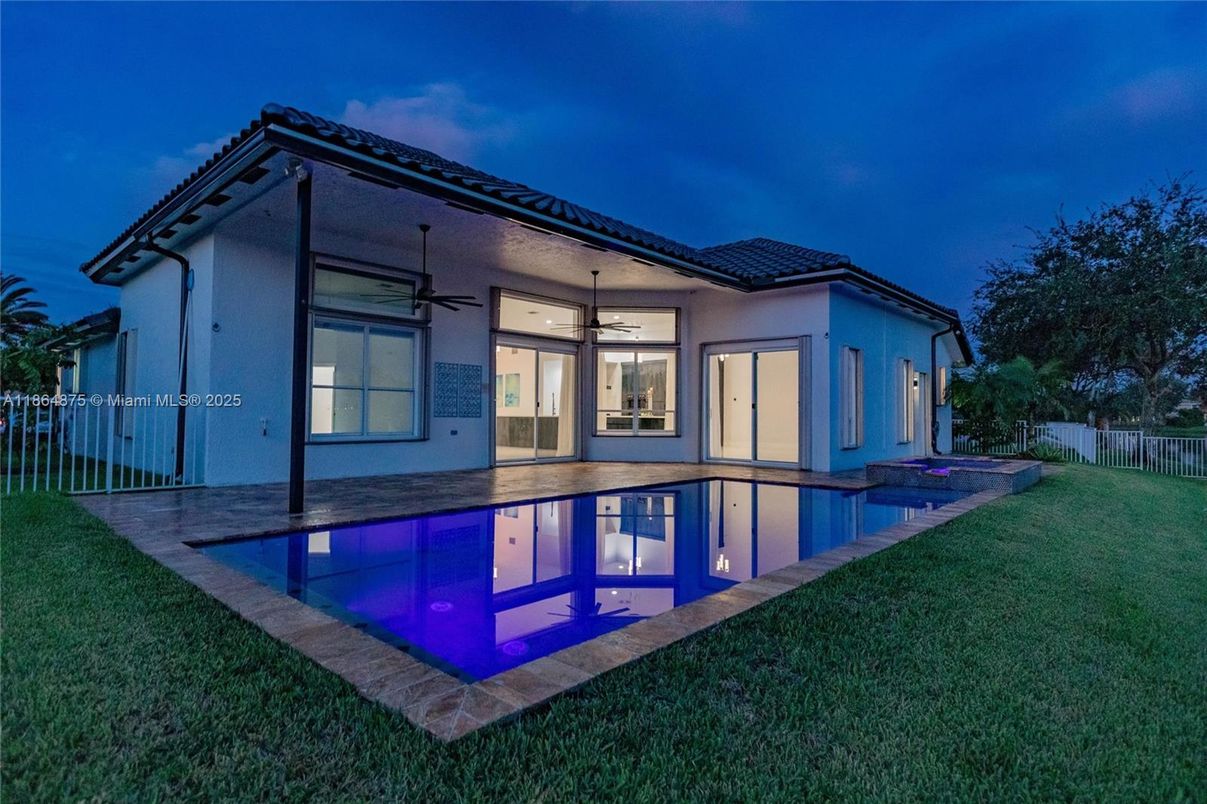 Backyard, Exterior, Pool