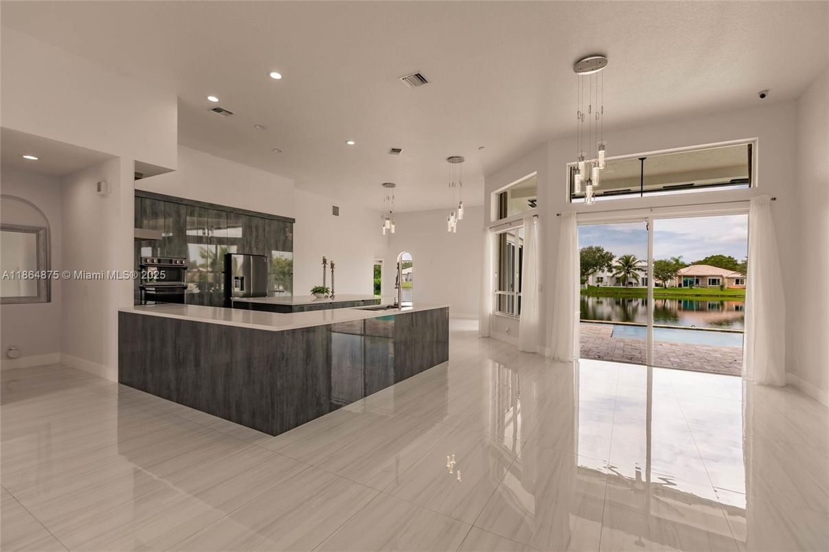 Interior, Kitchen, Pendant Lights, Recessed Lighting, Water