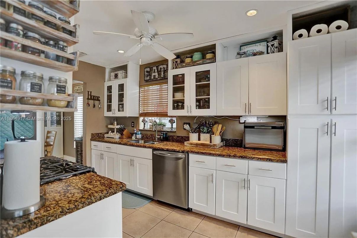 Interior, Kitchen, Recessed Lighting