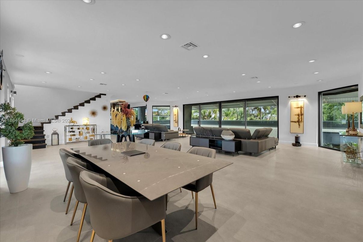 Dining room, Interior, Living room, Recessed Lighting