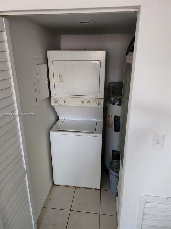 Interior, Utility Closets, Washer