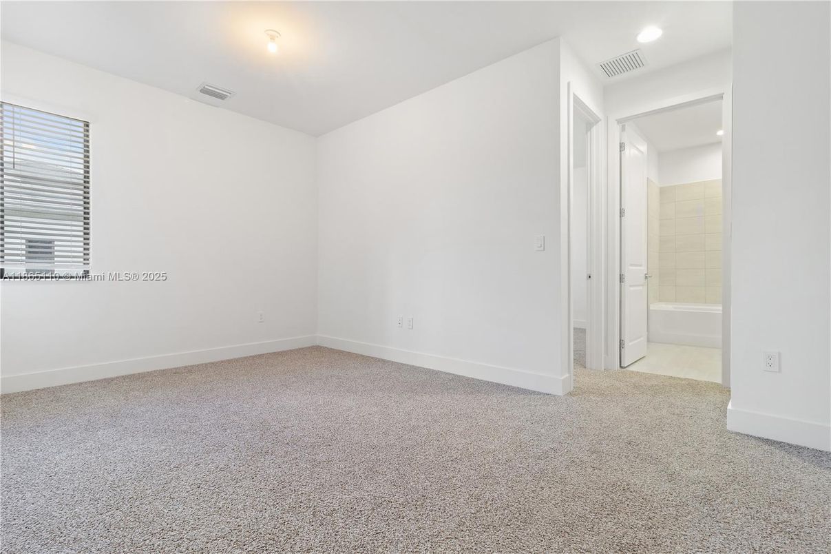 Bathroom, Empty room, Interior, Recessed Lighting