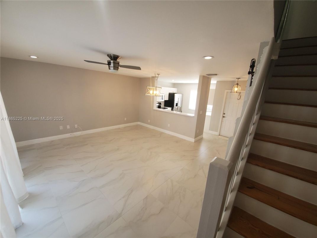 Chandelier, Empty room, Interior, Marble, Pendant Lights, Recessed Lighting