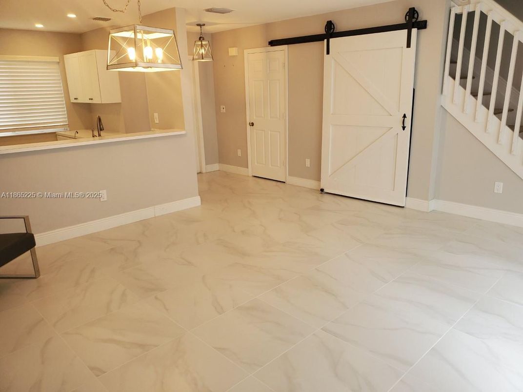 Interior, Kitchen, Marble, Pendant Lights, Recessed Lighting