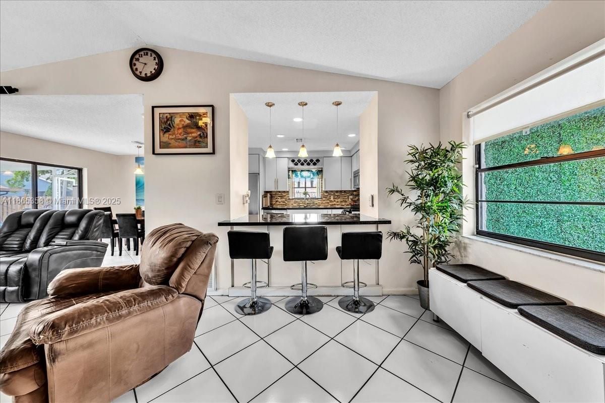 Interior, Kitchen, Living room, Pendant Lights, Recessed Lighting