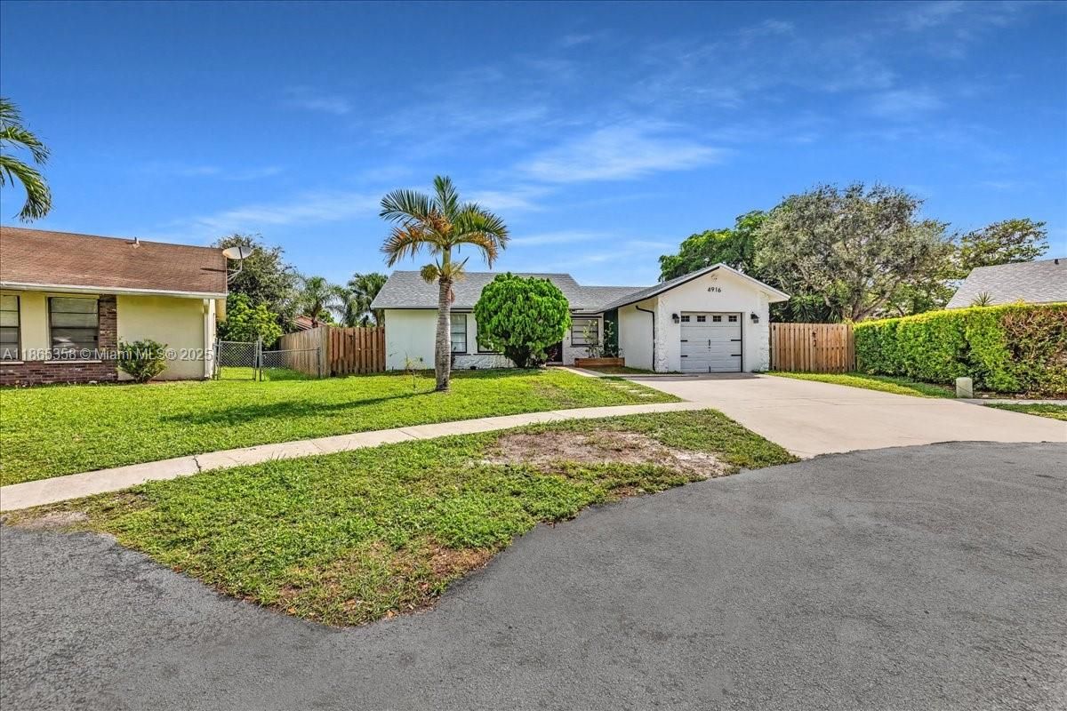 Backyard, Detached Garage, Exterior