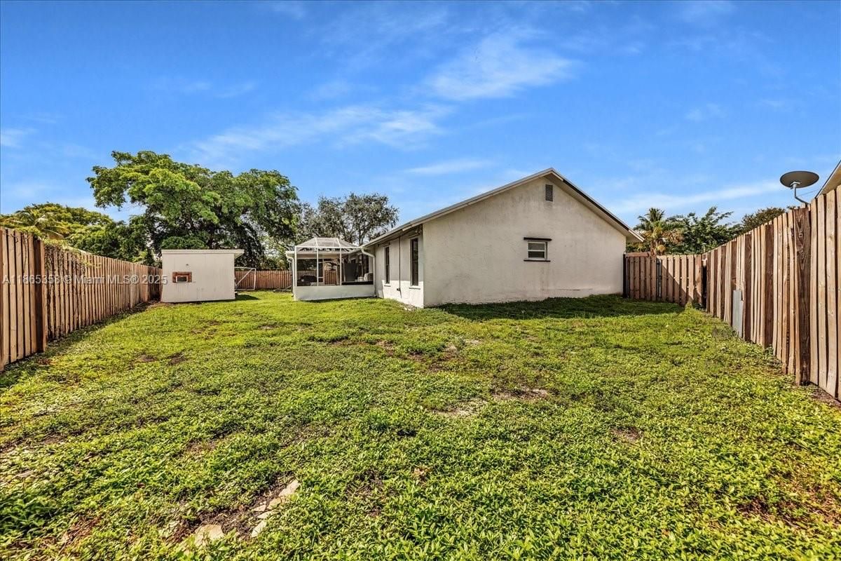 Backyard, Exterior