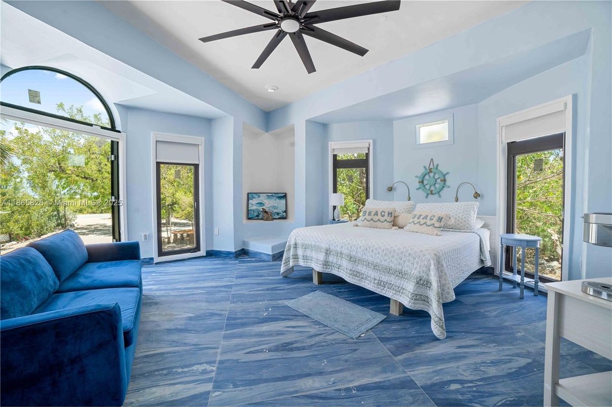 Bedroom, Interior, Recessed Lighting