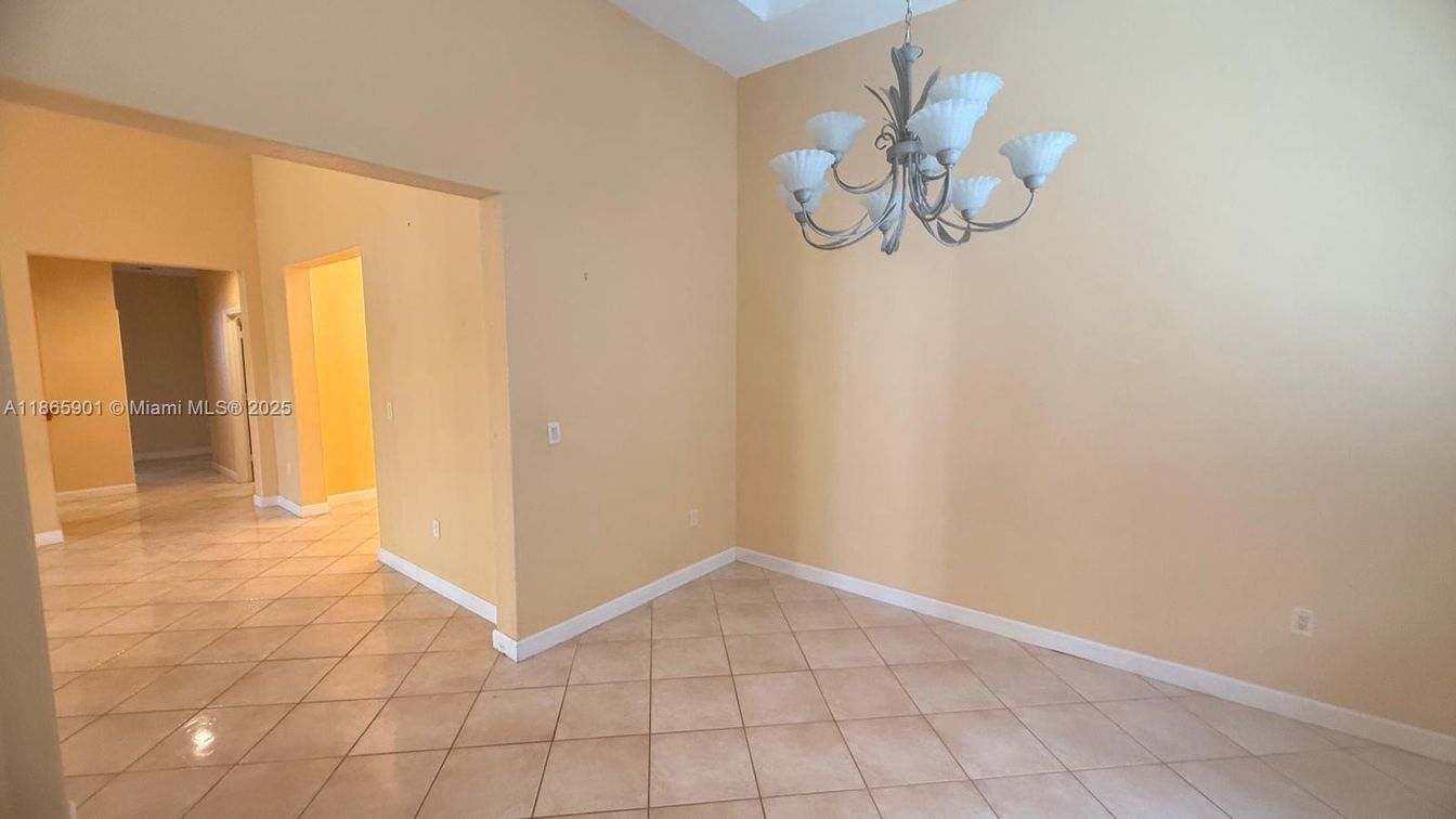 Chandelier, Empty room, Interior