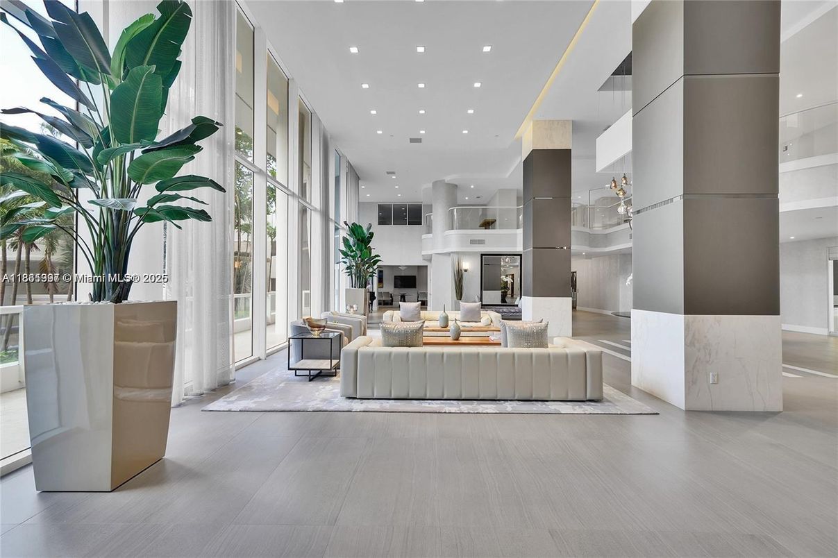 Interior, Kitchen, Living room, Recessed Lighting, Wood Texture Flooring