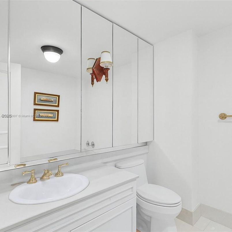 Bathroom, Interior
