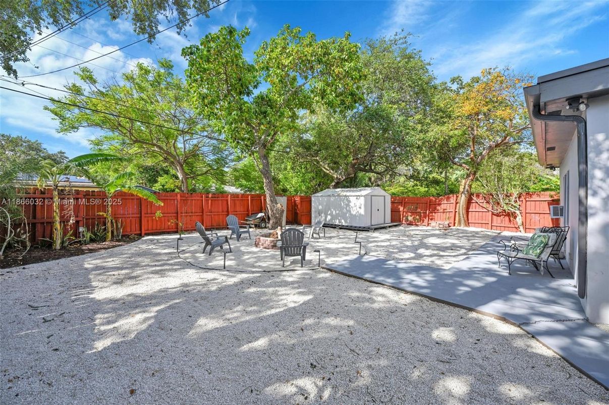 Backyard, Exterior