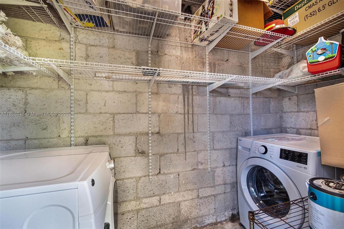 Interior, Stone Walls, Washer