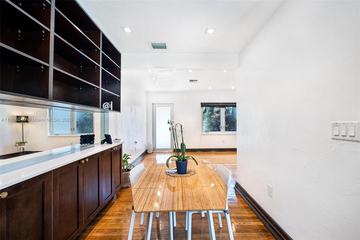 Dining room, Interior, Recessed Lighting, Wood Texture Flooring
